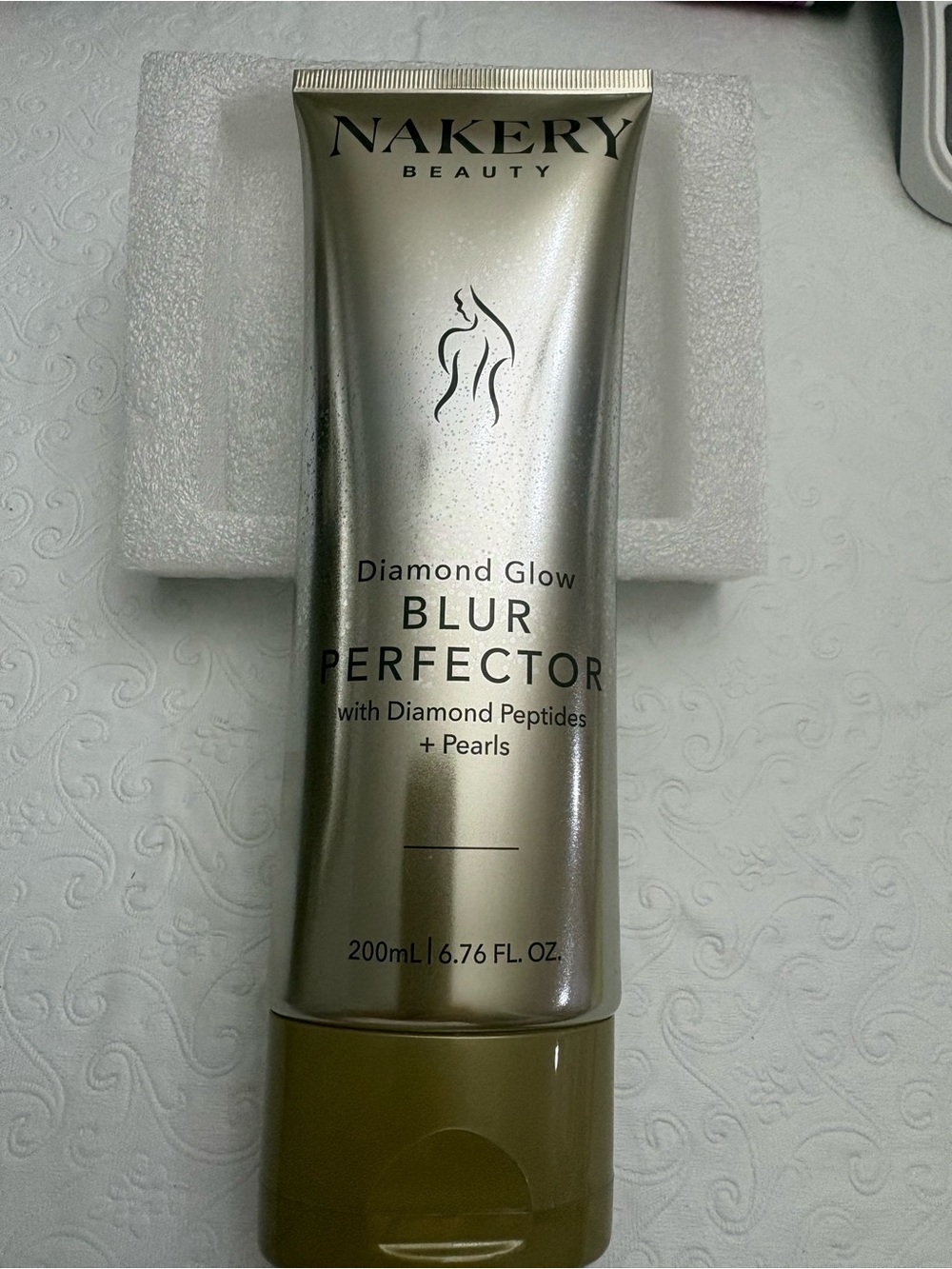 Nakery Beauty Diamond Glow Blur Perfector